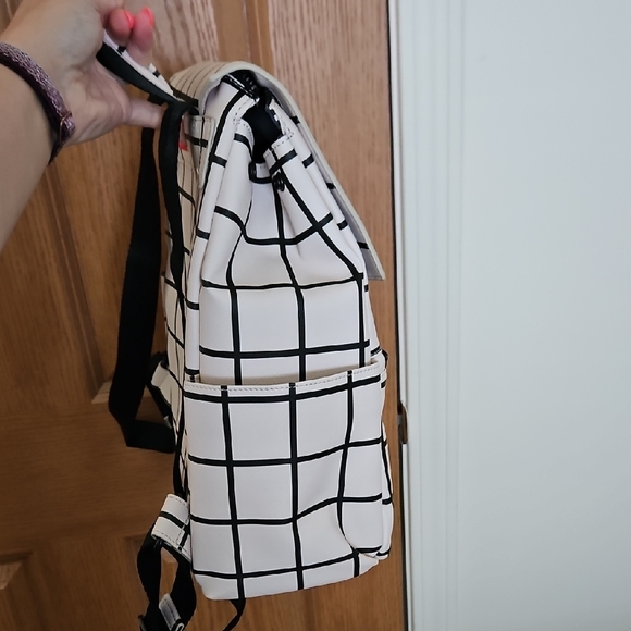 Freshly Picked Classic Mini Backpack Diaper Bag - Picture 7 of 7